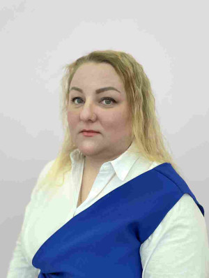 Бурова Анна Евгеньевна.